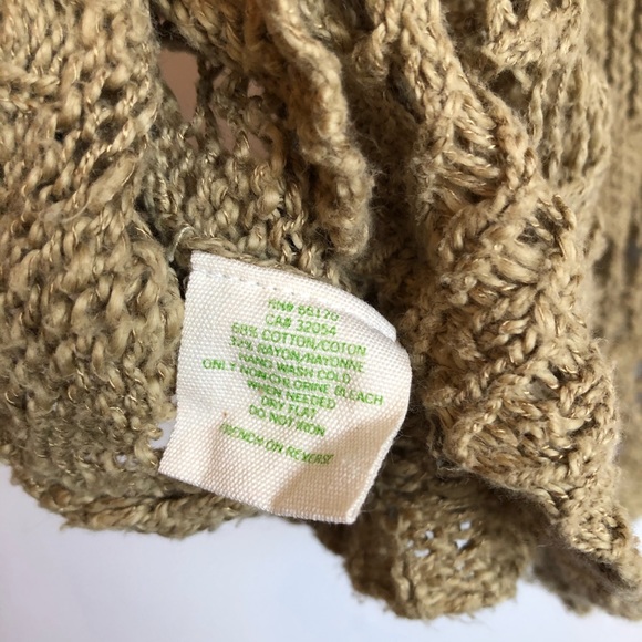 STARING AT STARS Crotchet Knit Tank Top - Picture 10 of 13